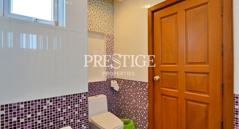 For sale 5 bedrooms house in Sattahip, Chonburi