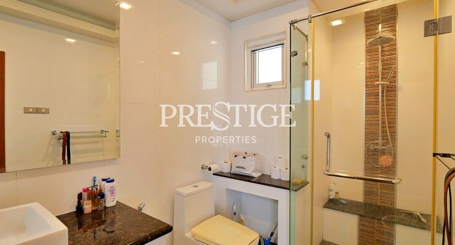 For sale 5 bedrooms house in Sattahip, Chonburi