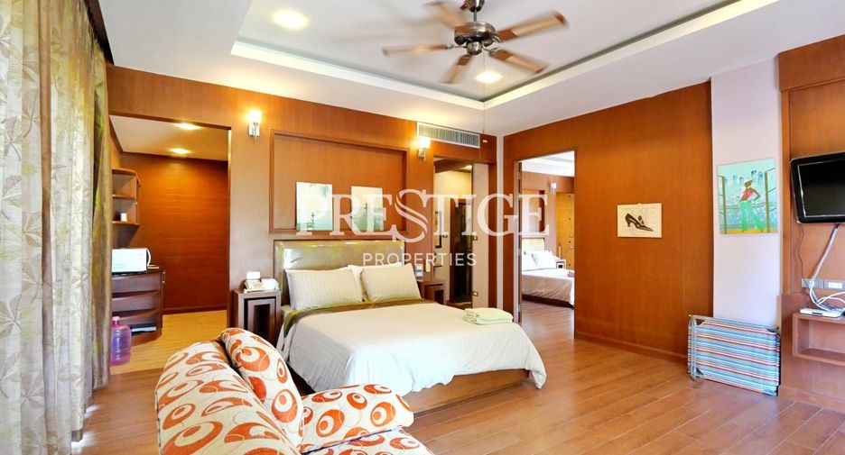 For sale 5 bedrooms house in Sattahip, Chonburi
