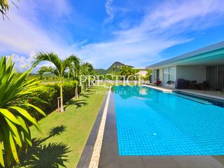 For sale 5 bed house in Sattahip, Chonburi