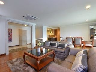 For rent 3 bedrooms condo in Watthana, Bangkok