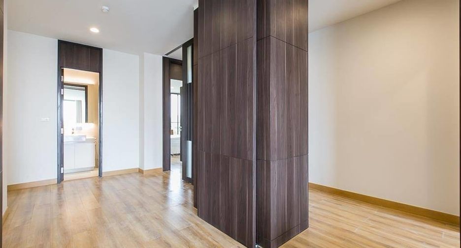 For rent and for sale 4 bedrooms condo in Suan Luang, Bangkok