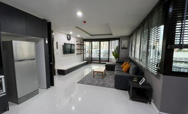 For rent 2 bed condo in Khlong Toei, Bangkok