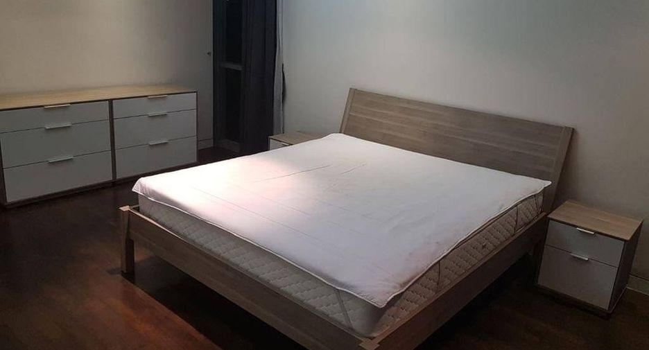 Аренда и продажа 2 спальни кондо в Кхлонг Тоеи, Бангкок