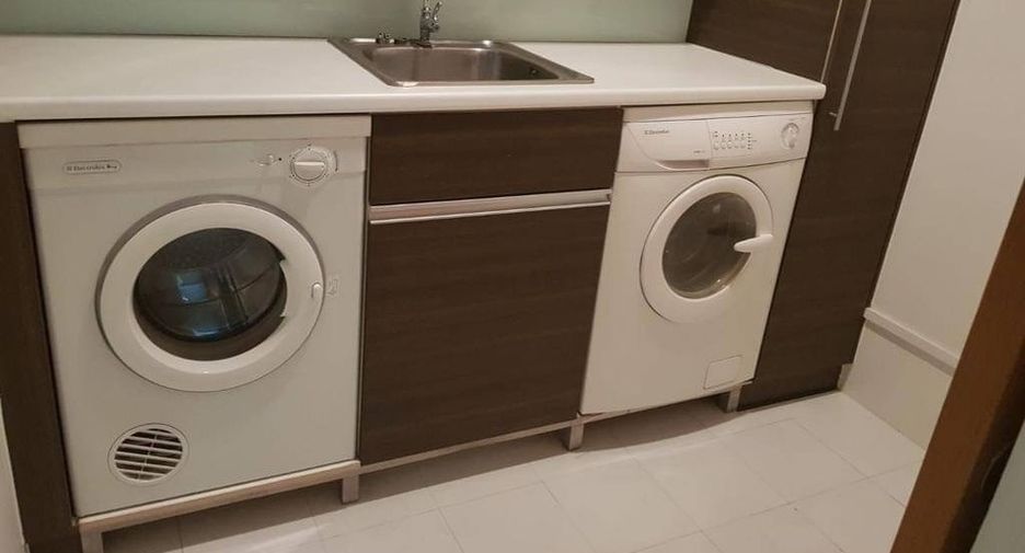 Аренда и продажа 2 спальни кондо в Кхлонг Тоеи, Бангкок