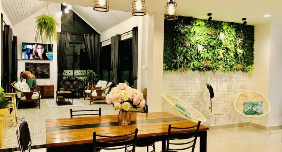 Casa en alquiler y en venta de 4 habitaciones en Bang Lamung, Chonburi