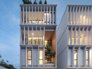 For sale 4 Beds house in Phaya Thai, Bangkok