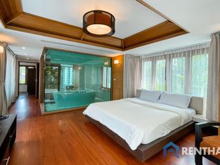 For sale 5 bed villa in North Pattaya, Pattaya
