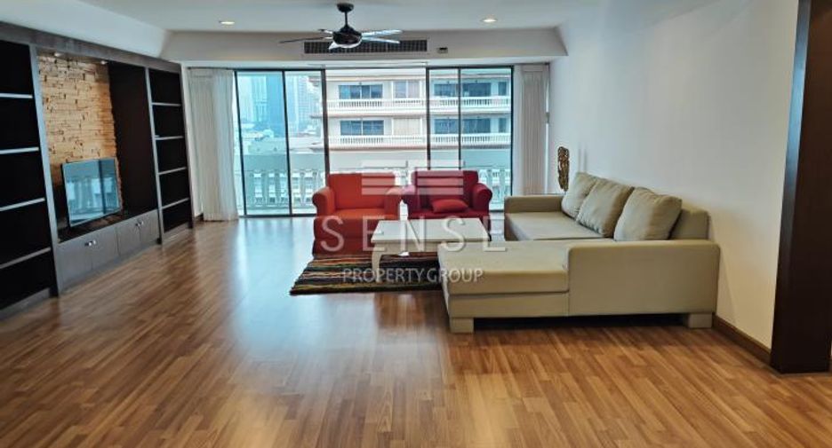 For rent 3 ベッドルーム condo in Khlong Toei, Bangkok