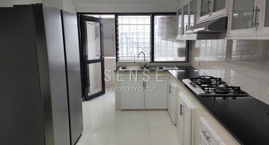 For rent 3 ベッドルーム condo in Khlong Toei, Bangkok