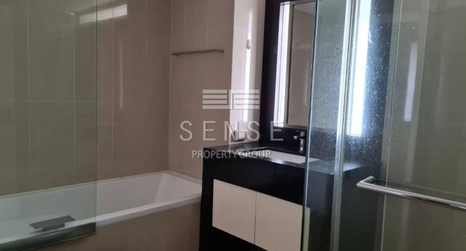 For rent 3 bedrooms condo in Sathon, Bangkok