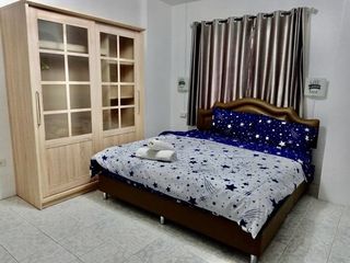 For rent and for sale 6 bed house in Bang Lamung, Chonburi