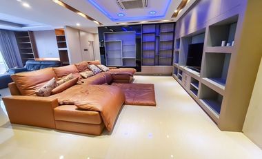 For rent そして for sale 2 Beds condo in Khlong Toei, Bangkok