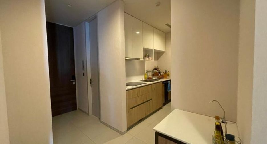 For rent and for sale 3 bed condo in Watthana, Bangkok