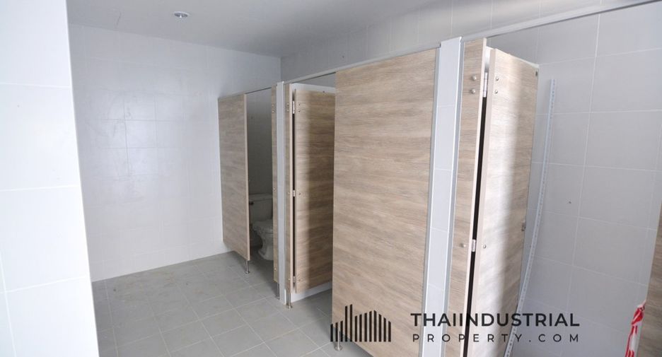 For rent warehouse in Mueang Samut Prakan, Samut Prakan