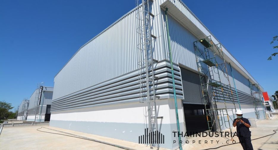 For rent warehouse in Mueang Samut Prakan, Samut Prakan