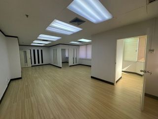 For rent 1 Beds office in Yan Nawa, Bangkok