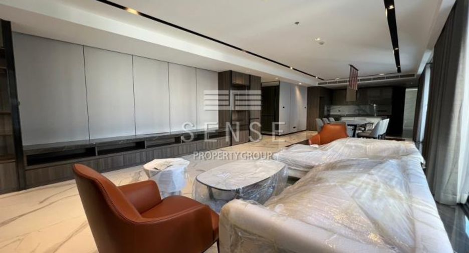 For rent 3 bed condo in Khlong Toei, Bangkok