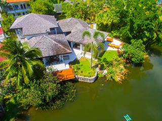 For rent 5 bedrooms villa in Thalang, Phuket