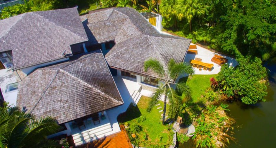 For rent 5 bedrooms villa in Thalang, Phuket