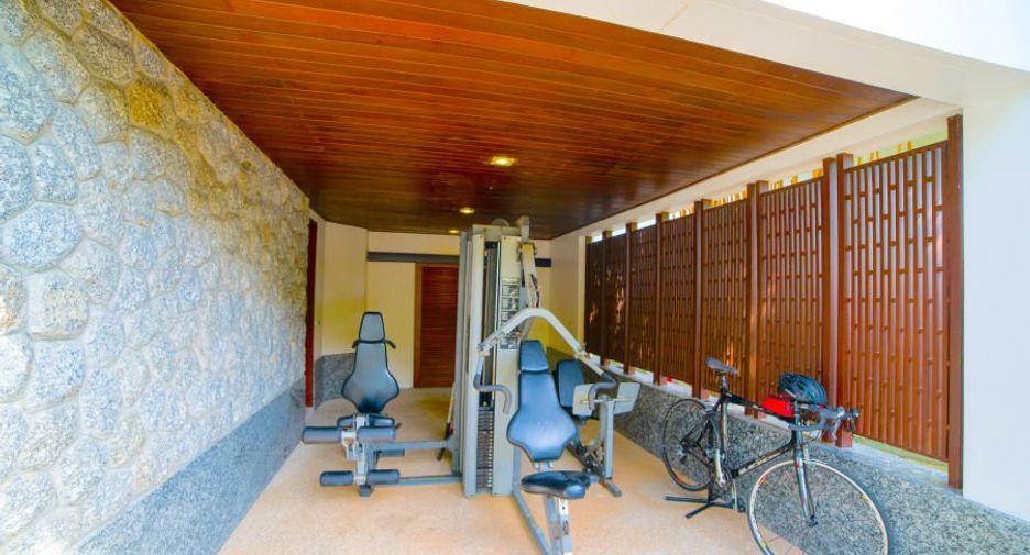 For rent 5 bedrooms villa in Thalang, Phuket