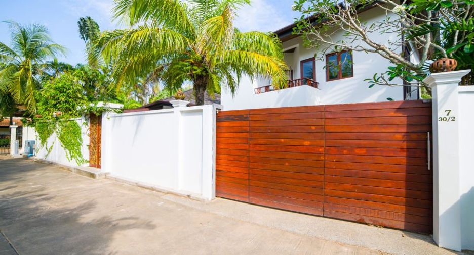 For rent 5 bedrooms villa in Thalang, Phuket