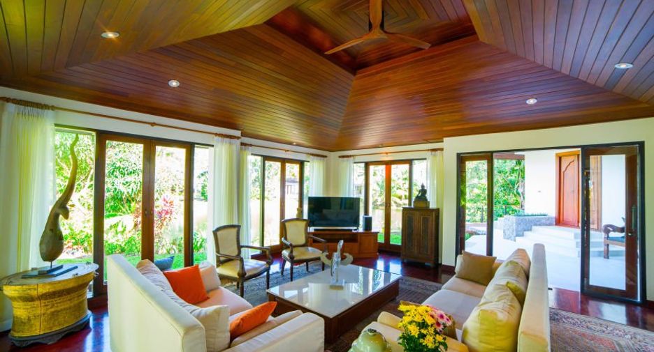 For rent 5 bedrooms villa in Thalang, Phuket