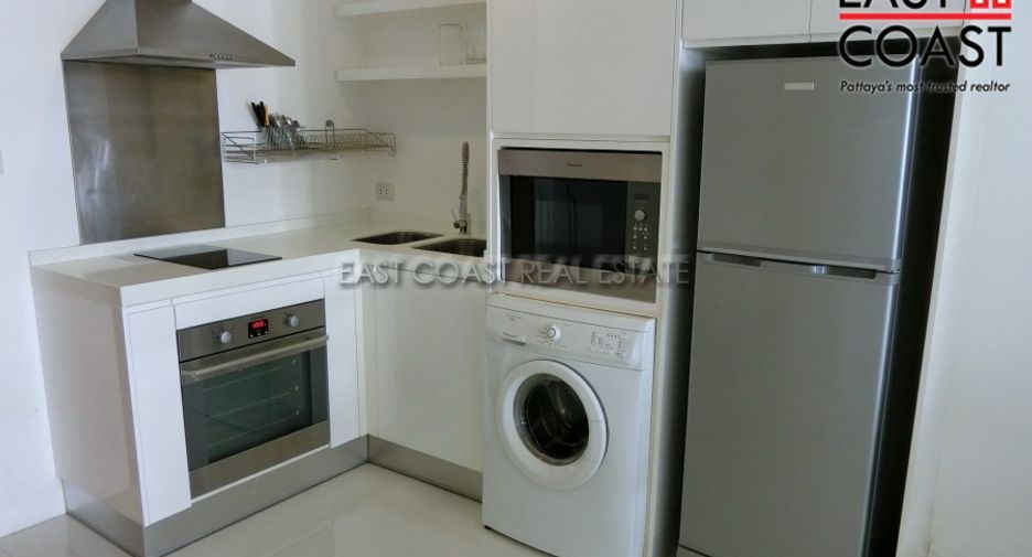 For sale 2 ベッドルーム condo in Bang Lamung, Chonburi