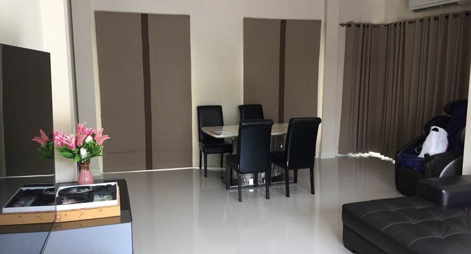 For sale そして for rent 3 Beds house in Saphan Sung, Bangkok