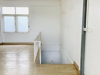 For sale office in Khlong Toei, Bangkok