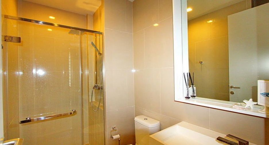 For rent 2 bedrooms condo in Bang Lamung, Chonburi