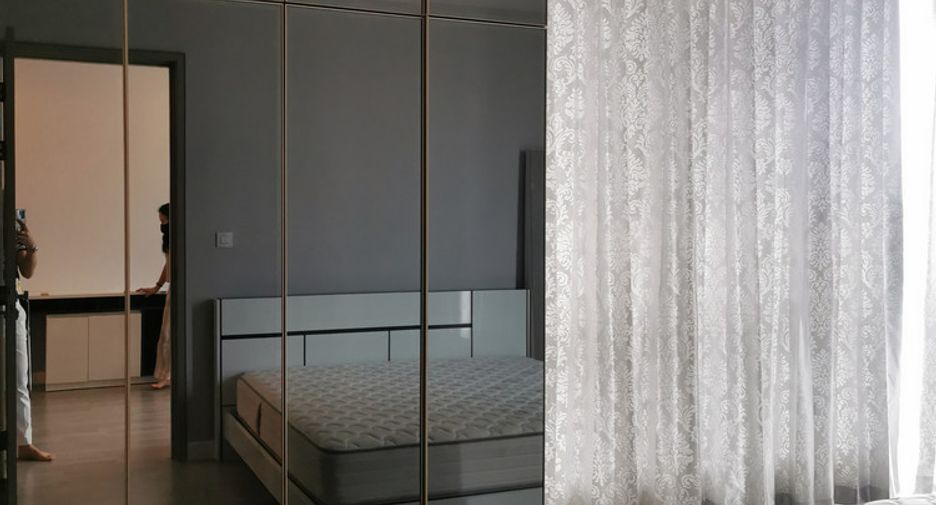 For rent 1 bed condo in Bang Rak, Bangkok