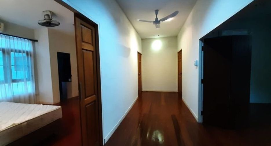 For rent 3 bedrooms house in Mueang Chiang Mai, Chiang Mai