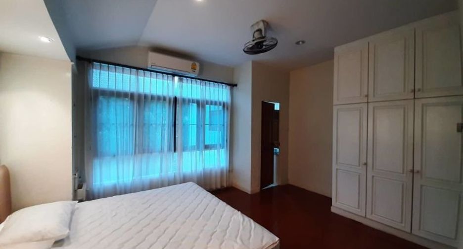 For rent 3 bedrooms house in Mueang Chiang Mai, Chiang Mai
