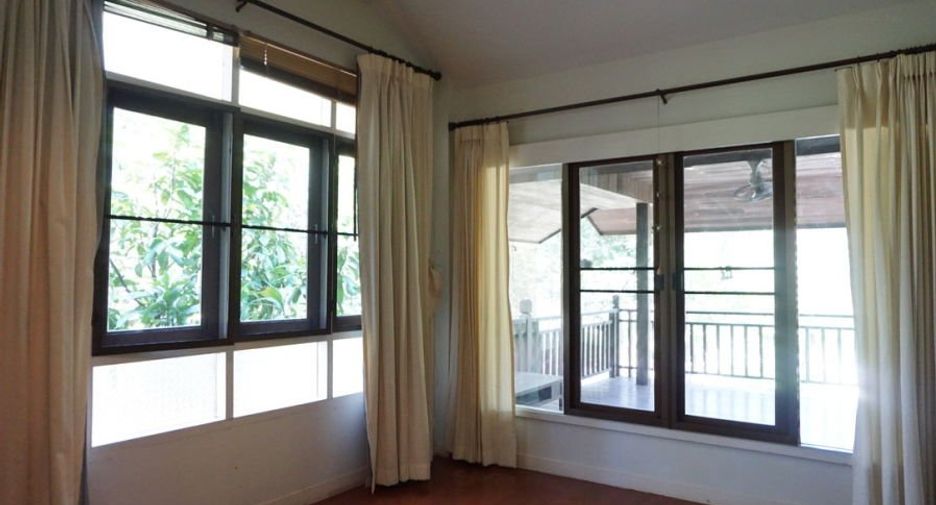 For rent 3 bedrooms house in Mueang Chiang Mai, Chiang Mai