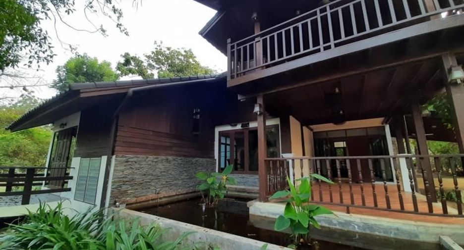 For rent 3 bedrooms house in Mueang Chiang Mai, Chiang Mai