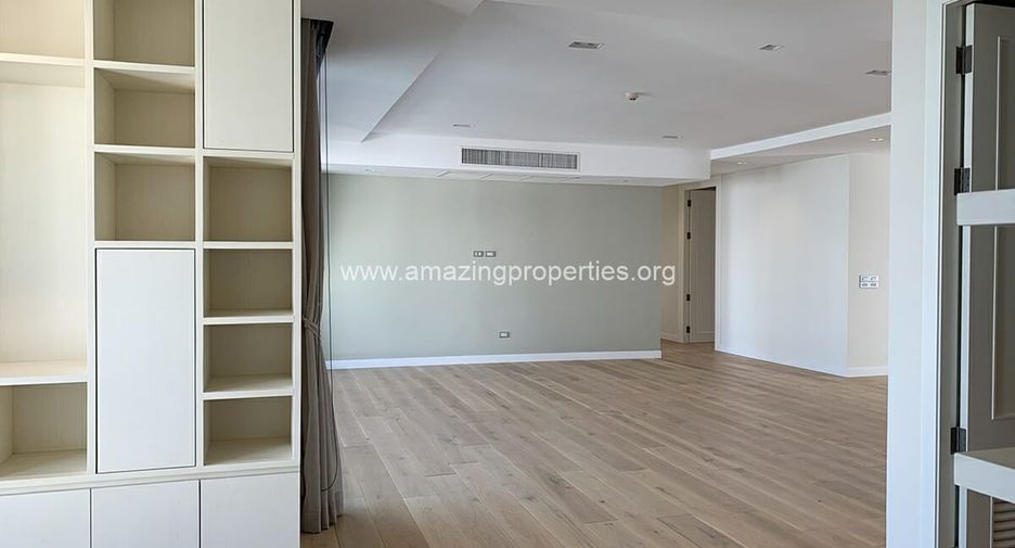 For rent 3 bed condo in Mueang Mukdahan, Mukdahan