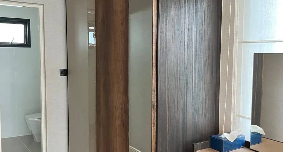 For rent 4 bedrooms house in Bang Kapi, Bangkok