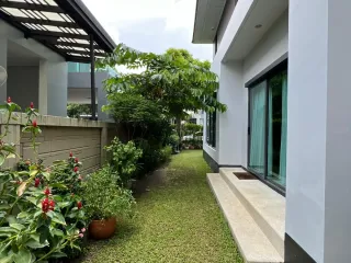 出租 4 卧室 独立屋 在 Bang Kapi, 曼谷