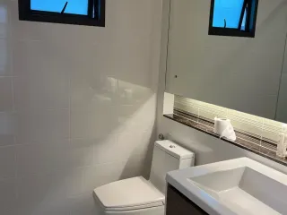 Casa en alquiler de 4 habitaciones en Bang Kapi, Bangkok