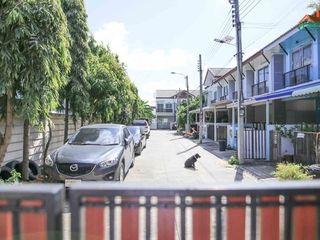 For rent そして for sale 2 Beds townhouse in Lat Phrao, Bangkok
