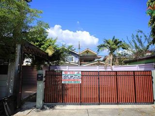 For rent そして for sale 2 Beds townhouse in Lat Phrao, Bangkok