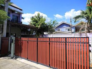 For rent そして for sale 2 Beds townhouse in Lat Phrao, Bangkok