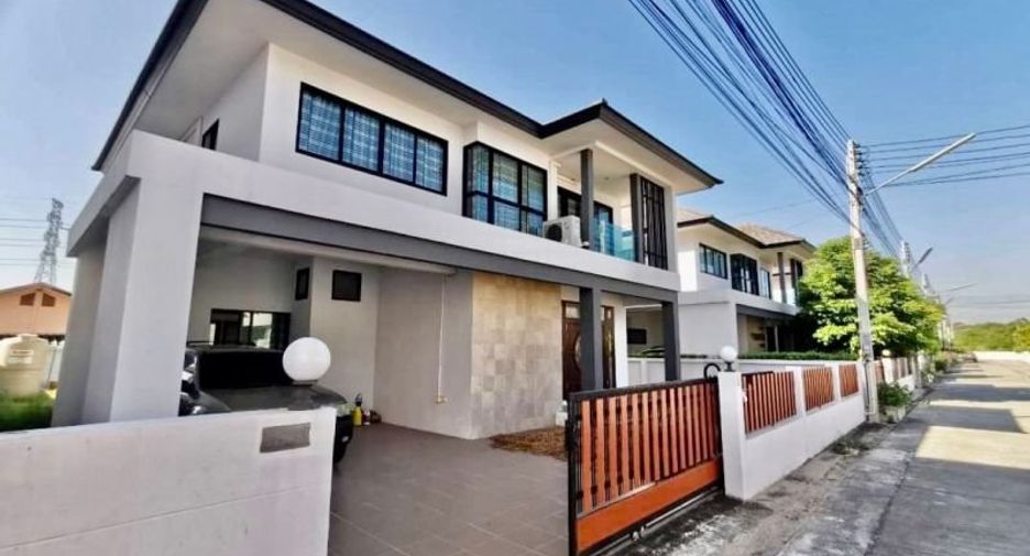 For rent 3 Beds house in Mueang Rayong, Rayong