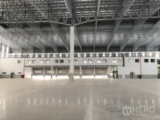 Аренда и продажа склад в Mueang Samut Prakan, Самутпракан