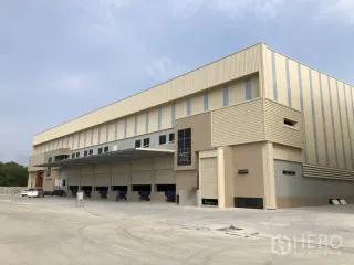 Аренда и продажа склад в Mueang Samut Prakan, Самутпракан