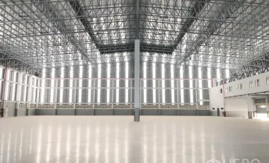 Almacén en alquiler y en venta en Mueang Samut Prakan, Samut Prakan