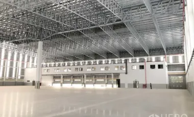 Almacén en alquiler y en venta en Mueang Samut Prakan, Samut Prakan