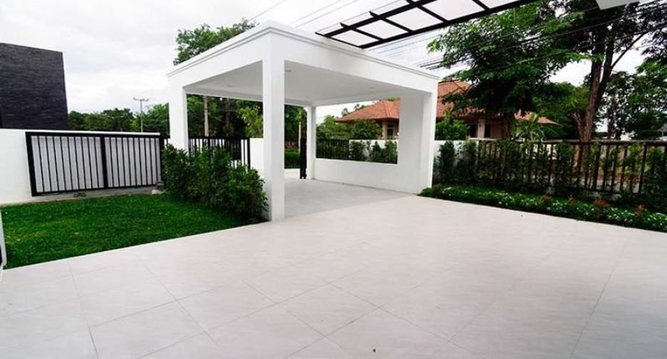 À louer et à vendre 4 chambres villa à Mueang Chiang Mai, Chiang Mai