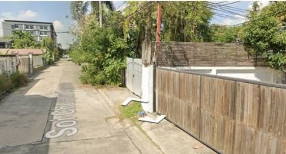 Terreno en venta en Pak Kret, Nonthaburi